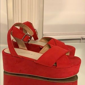 Red platform sandals 🍒